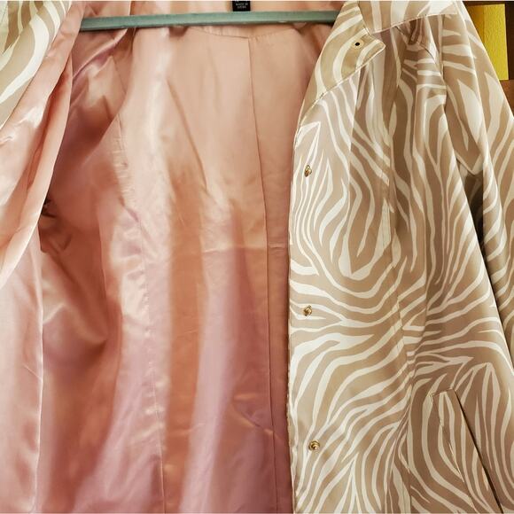 Dennis Basso Zebra Print Pink-Lined Raincoat, Sz M - Picture 7 of 10